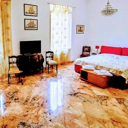 Gabry'S Home Three-Bedroom Big Apartment Near City Center & Train Station To Pisa And Florence & Ferries To Sardegna Corsica Livorno Exterior foto