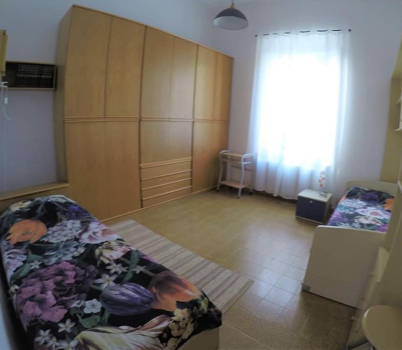 Gabry'S Home Three-Bedroom Big Apartment Near City Center & Train Station To Pisa And Florence & Ferries To Sardegna Corsica Livorno Exterior foto